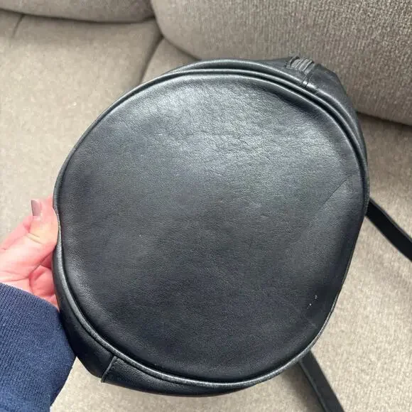 Vintage Feminine Lisa Loren Handbag Minimalist Casual Quiet Luxury Chic - Picture 8 of 9